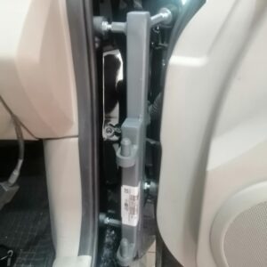 Εγκατάσταση ανυψωτήρα ατόμων KPL100 σε Mazda CX-7 2008 4 KPL100 b