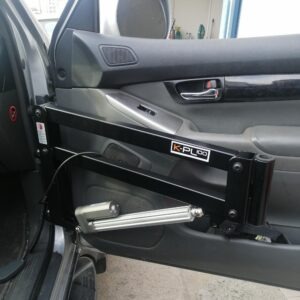 Εγκατάσταση ανυψωτήρα ατόμων KPL100 σε Toyota Land Cruiser 2007 5 KPL100 f
