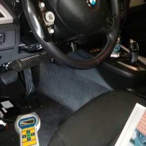 Εγκατάσταση συστήματος φρένου-γκαζιού RT12 σε BMW 1 2015 3 RT12c