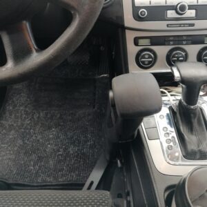 Εγκατάσταση συστήματος φρένου-γκαζιού push&pull EASY DRIVE σε VW Passat 2006 4 EASY DRIVE VW PASSAT 02
