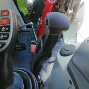 Εγκατάσταση συστήματος φρένου-γκαζιού push&pull EASY DRIVE σε Τρακτέρ Claas 2024 4 Claas 02