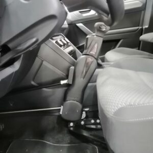 Εγκατάσταση συστήματος φρένου-γκαζιού EASY DRIVE & μπίλιας στο τιμόνι PV-197 σε VW Touran 2020 7 EASY DRIVE PV197 03
