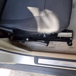 Nissan Tiida 2008: περιστρεφόμενο κάθισμα Turny Manual 6 TURNY ΜΑΝUAL CAROSEAT NISSAN TIIDA 02