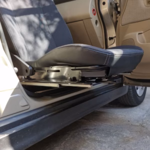 Nissan Tiida 2008: περιστρεφόμενο κάθισμα Turny Manual 8 TURNY ΜΑΝUAL CAROSEAT NISSAN TIIDA 04 1
