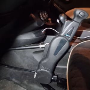 Εγκατάσταση συστήματος φρένου-γκαζιού push&pull EASY DRIVE σε Fiat 500 2022 3 EASY DRIVE FIAT 500 01 1
