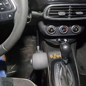 Εγκατάσταση συστήματος φρένου-γκαζιού push&pull EASY DRIVE σε Fiat 500 2022 4 EASY DRIVE FIAT 500 02