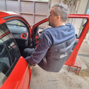Εγκατάσταση ανυψωτήρα ατόμων KPL120 σε Toyota Aygo 2020 7 KPL120 TOYOTA AYGO 04