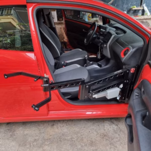 Εγκατάσταση ανυψωτήρα ατόμων KPL120 σε Toyota Aygo 2020 3 KPL120 TOYOTA AYGO 05