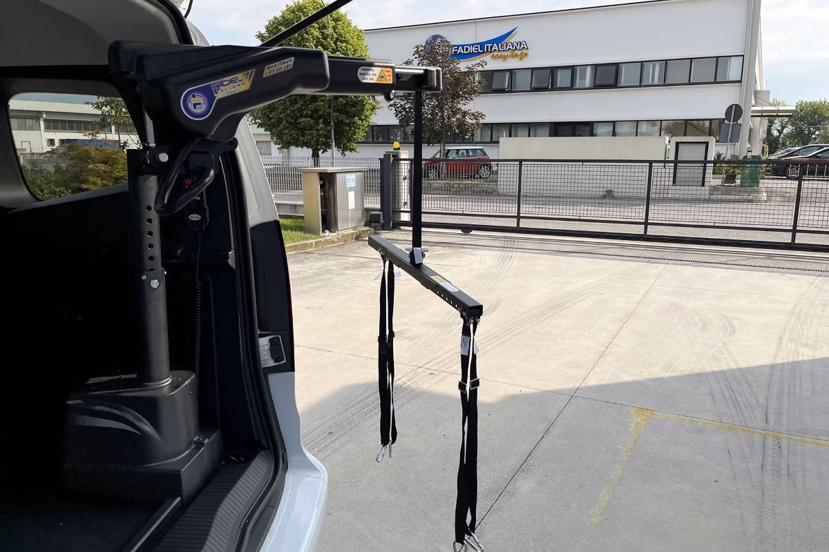Ανυψωτήρας αναπηρικού αμαξιδίου SG180 4 Ανυψωτήρας αναπηρικού αμαξιδίου SG180