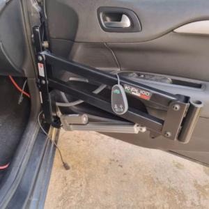 Εγκατάσταση ανυψωτήρα ατόμων KPL100 σε Citroen C4 2013 4 KPL100 Citroen C4 02 1